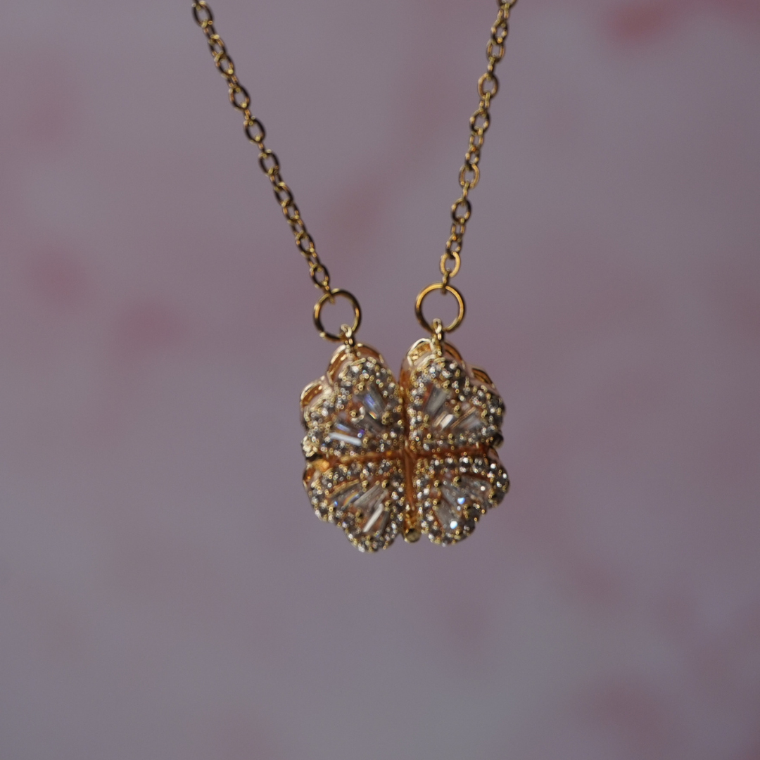 Strass Clover Charm Necklace- Stainless Steel